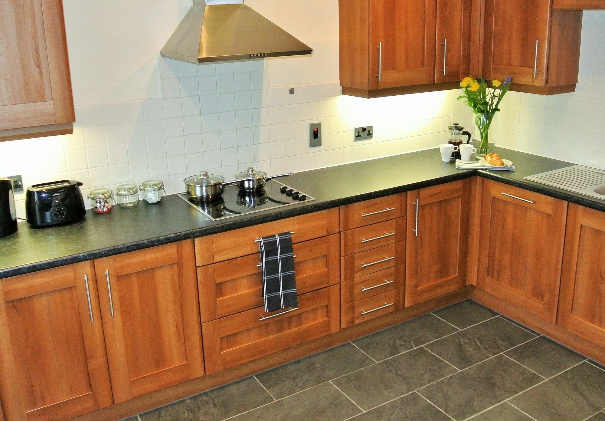 Oyo Approved Serviced Apartments Steam Mill Chester Exterior foto
