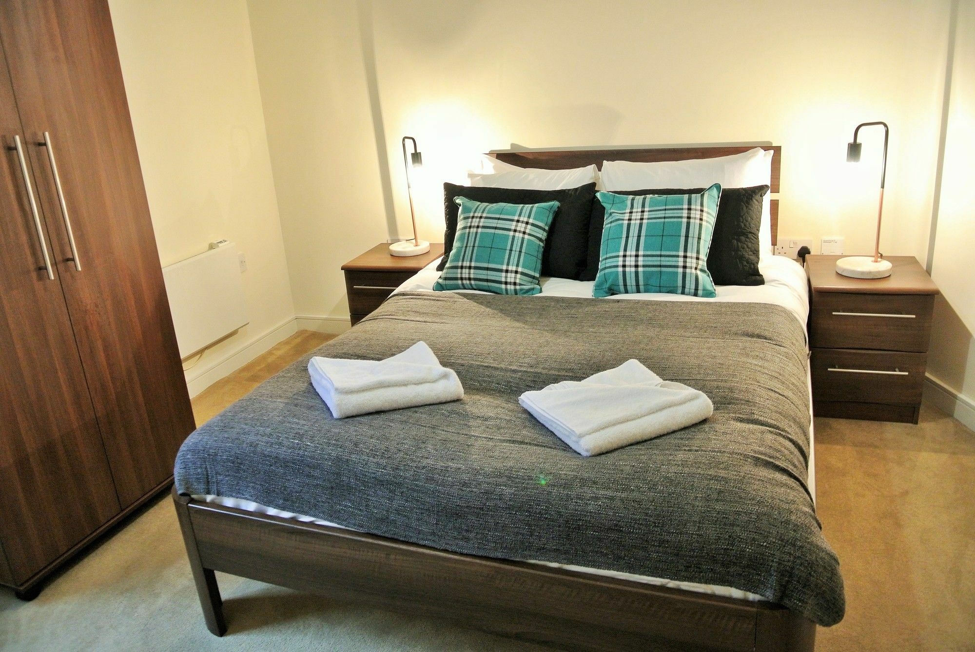 Oyo Approved Serviced Apartments Steam Mill Chester Exterior foto